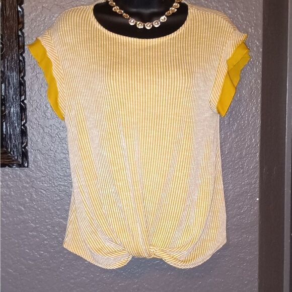 W5 Tops - Yellow and white top with yellow butterfly sleeves and a rolled hem Size Med